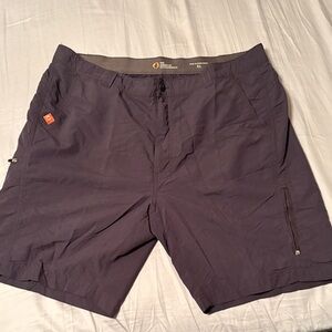 The American Outdoorsman Men's Black Shorts
